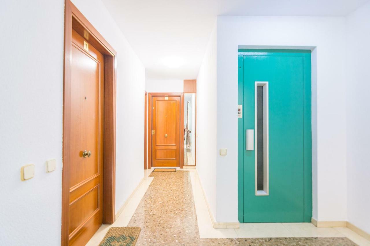 HomeHolidaysRentals Frida Pineda de Mar Exterior foto